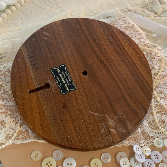 Vintage Floral Trivet 🌷 - Picture 11 of 11